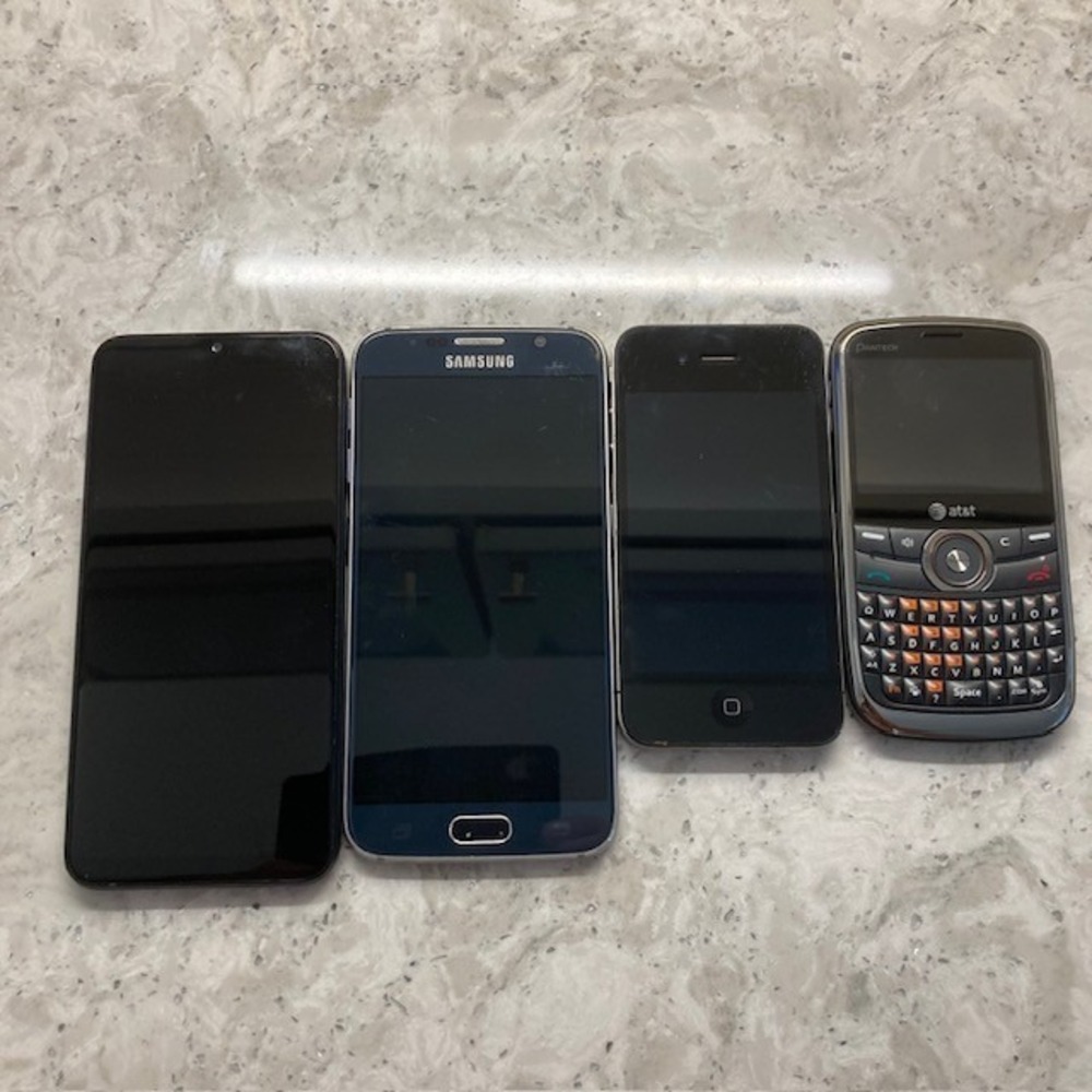 Cell phones parts Samsung A10 Galaxy 6 -Apple 4 and pantech